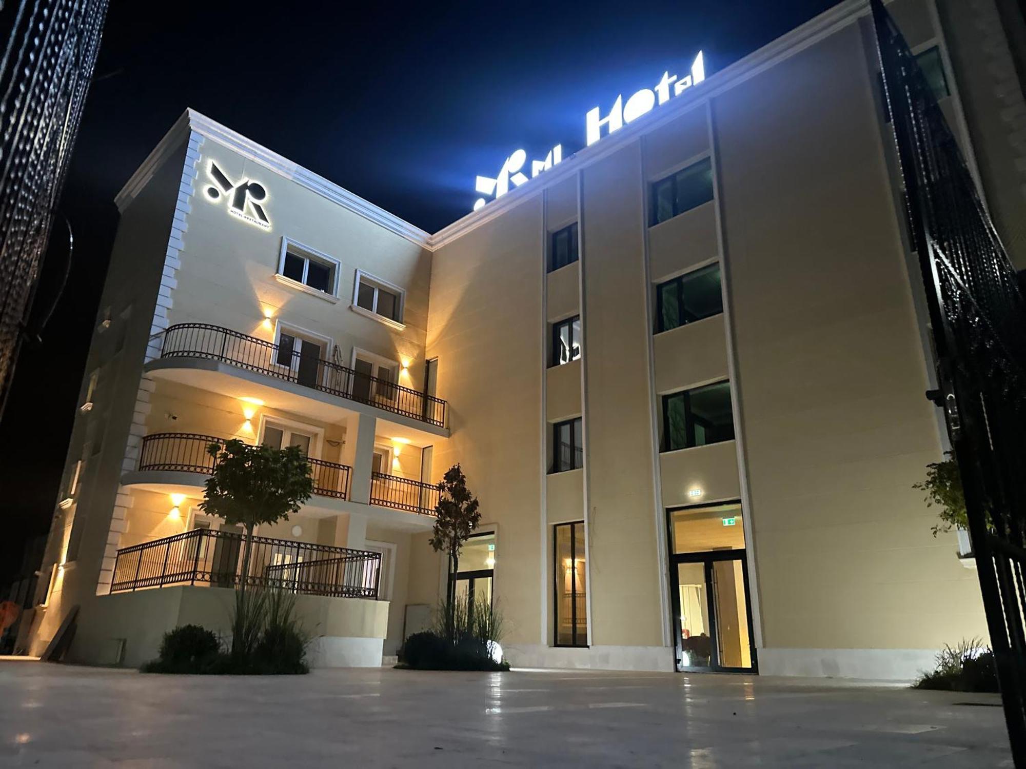 Mimi Hotel Corabia Exterior foto
